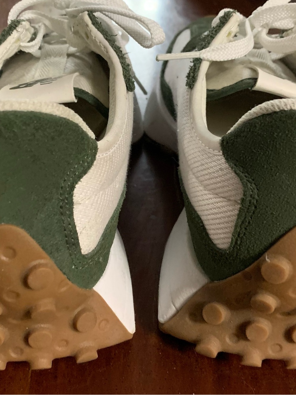 New Balance 327 White, Beige & Green Low-Top Sneakers - Picture 6 of 8